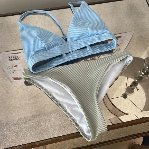 3/$20 🎉 Zaful bathing suit top and bottom - Picture 1 of 8